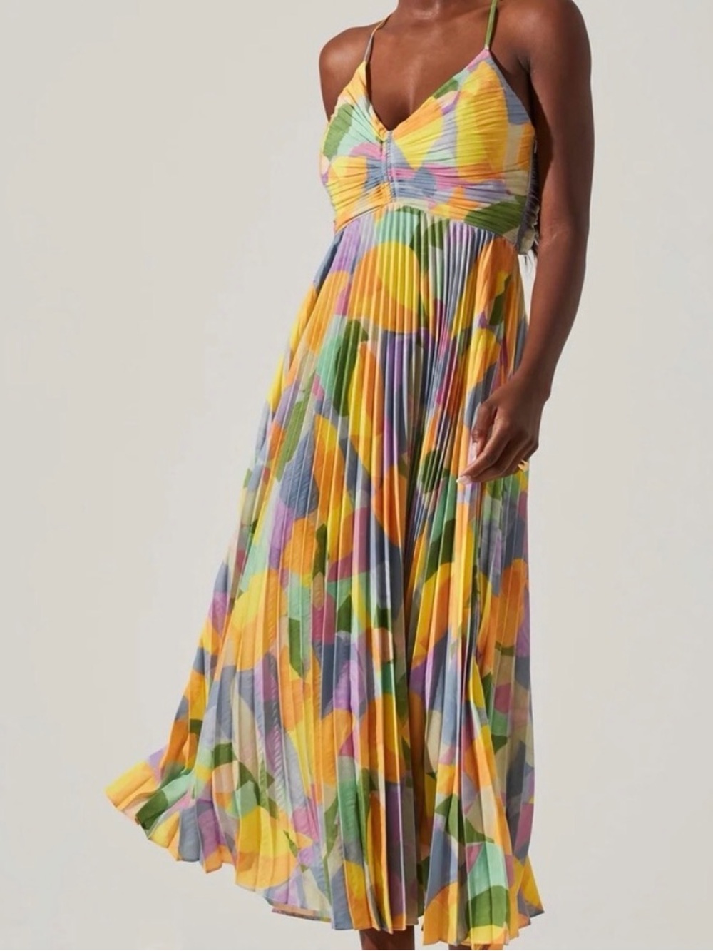 Astr the Label Blythe Yellow & Multicolor Pleated V-Neck Midi Dress